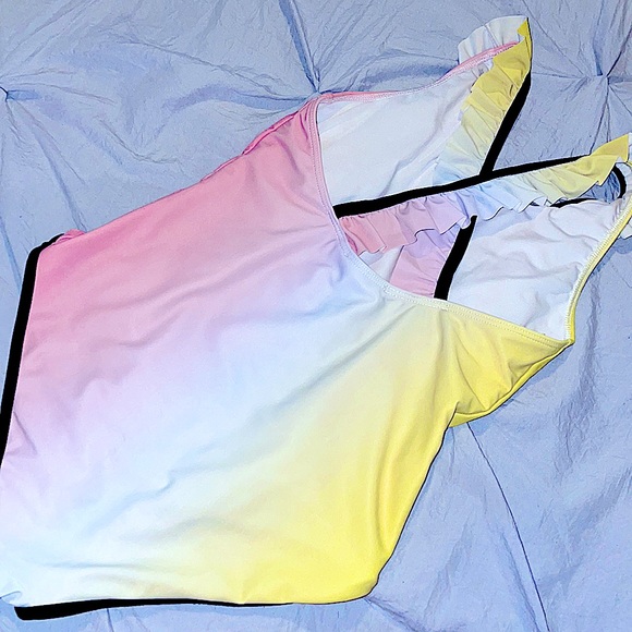 GIVENCHY swim wear - Picture 2 of 3